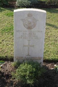 Ismailia War Memorial Cemetery - Hicks, Arthur Anthony